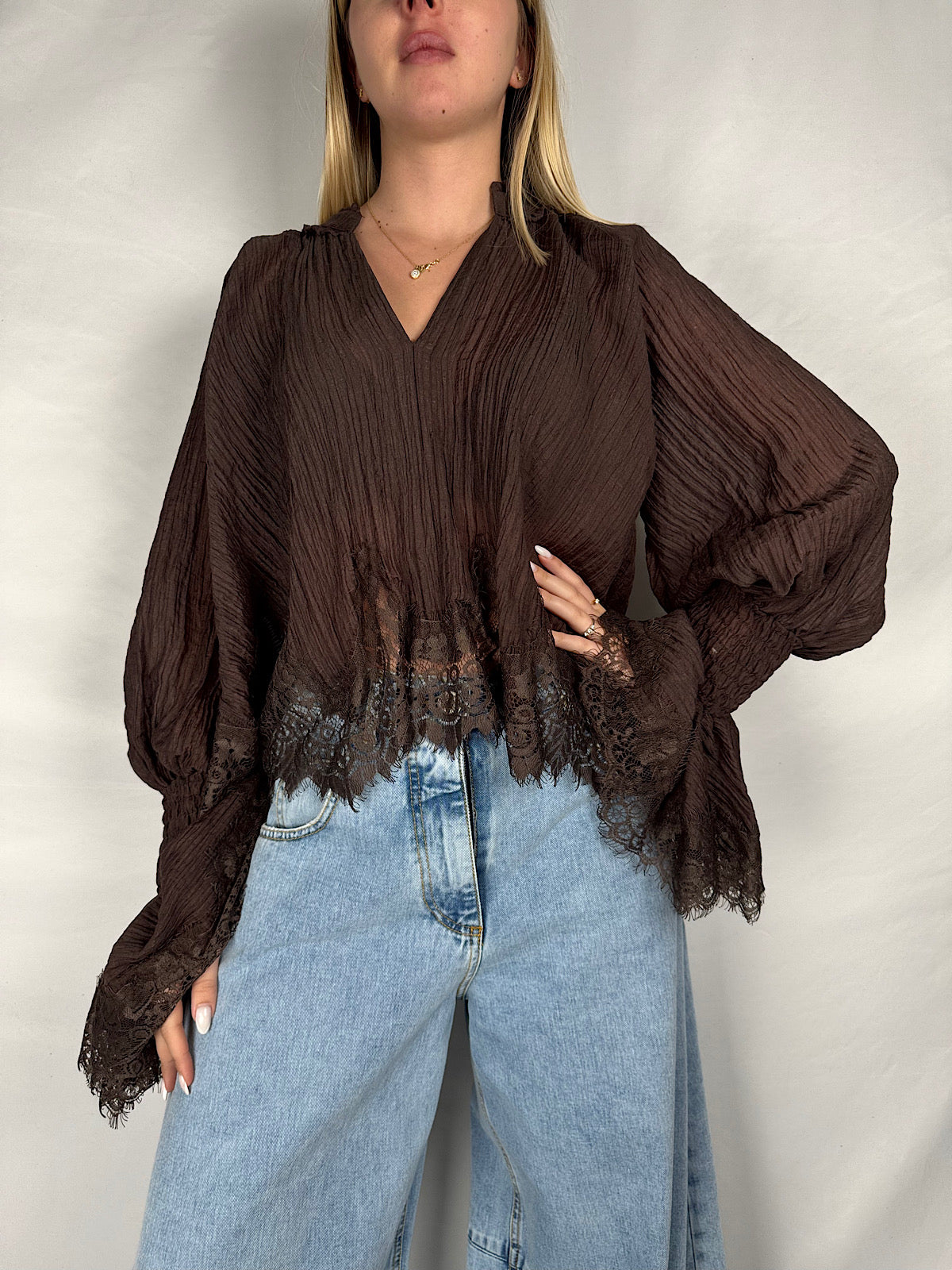 Camicia con Pizzo Moro Tensione-In
