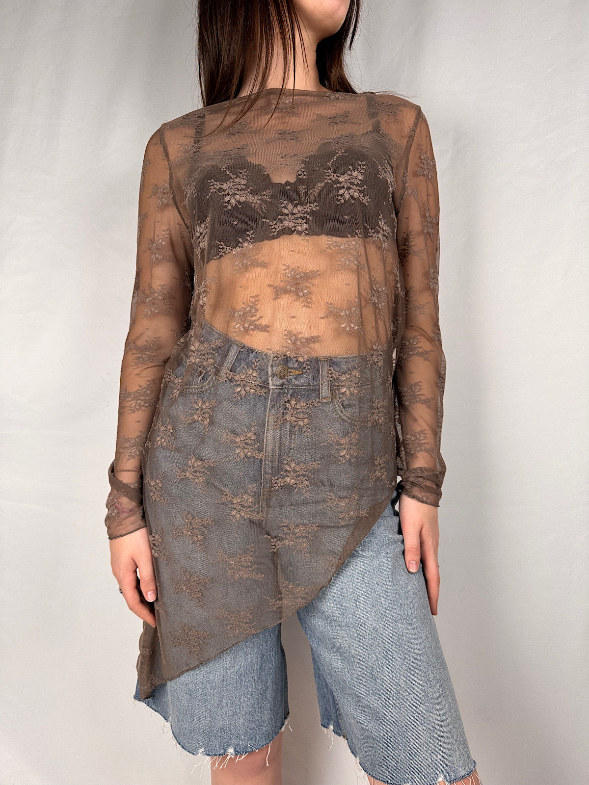 Maglia Pizzo Asimmetrica Armonia Marrone