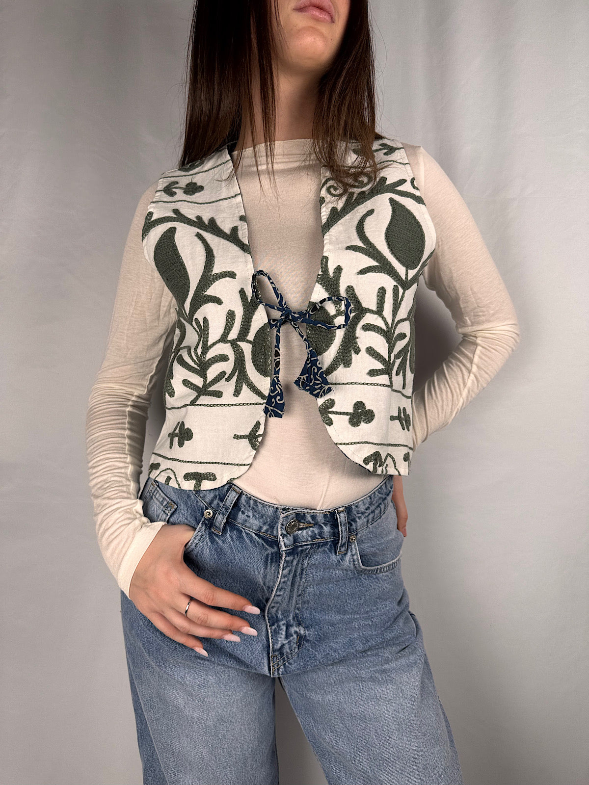 Gilet Reversibile con Fiocchetti Burro