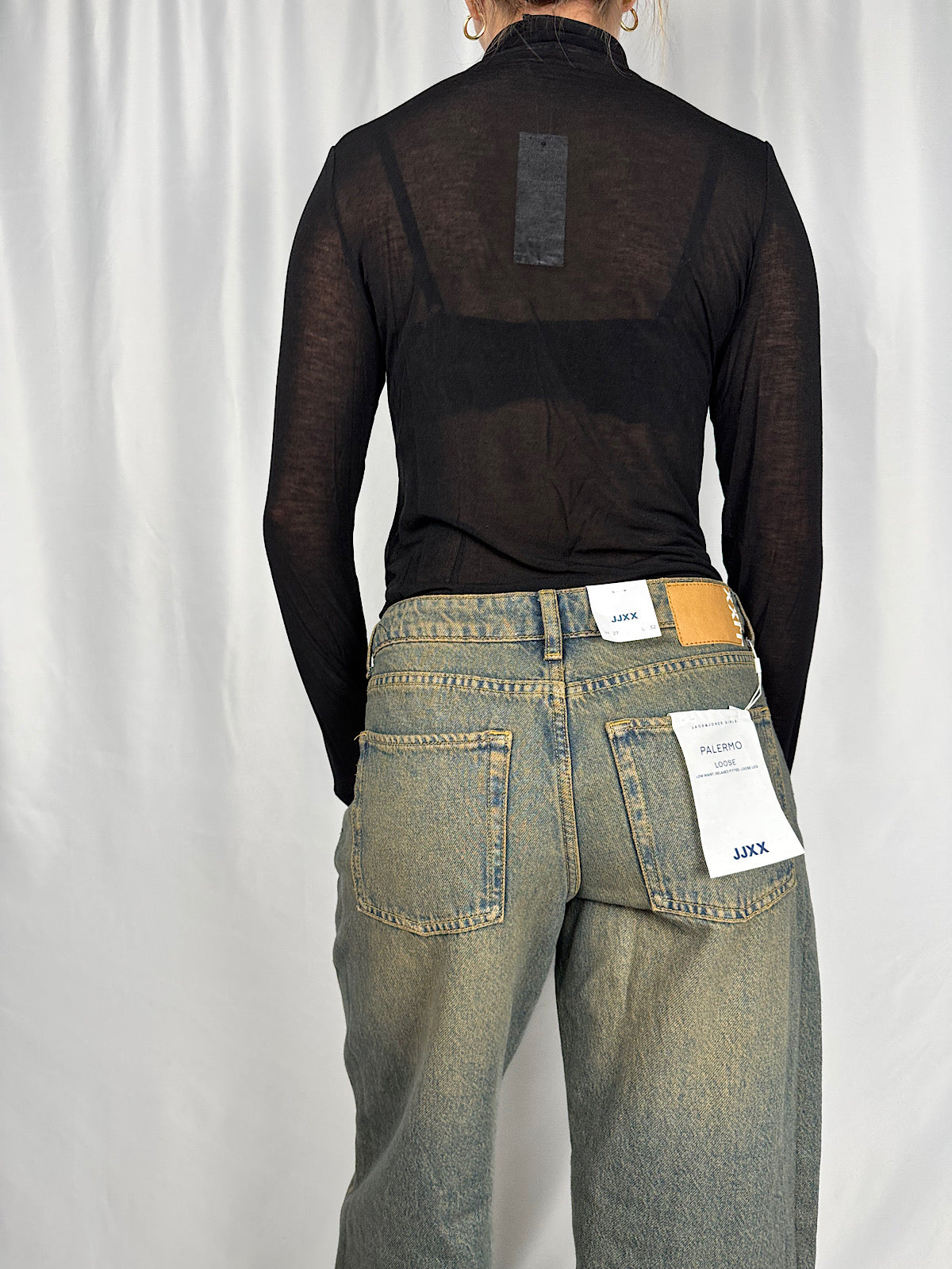 Maglia a Collo Alto Misto Cachemere Nero Armonia