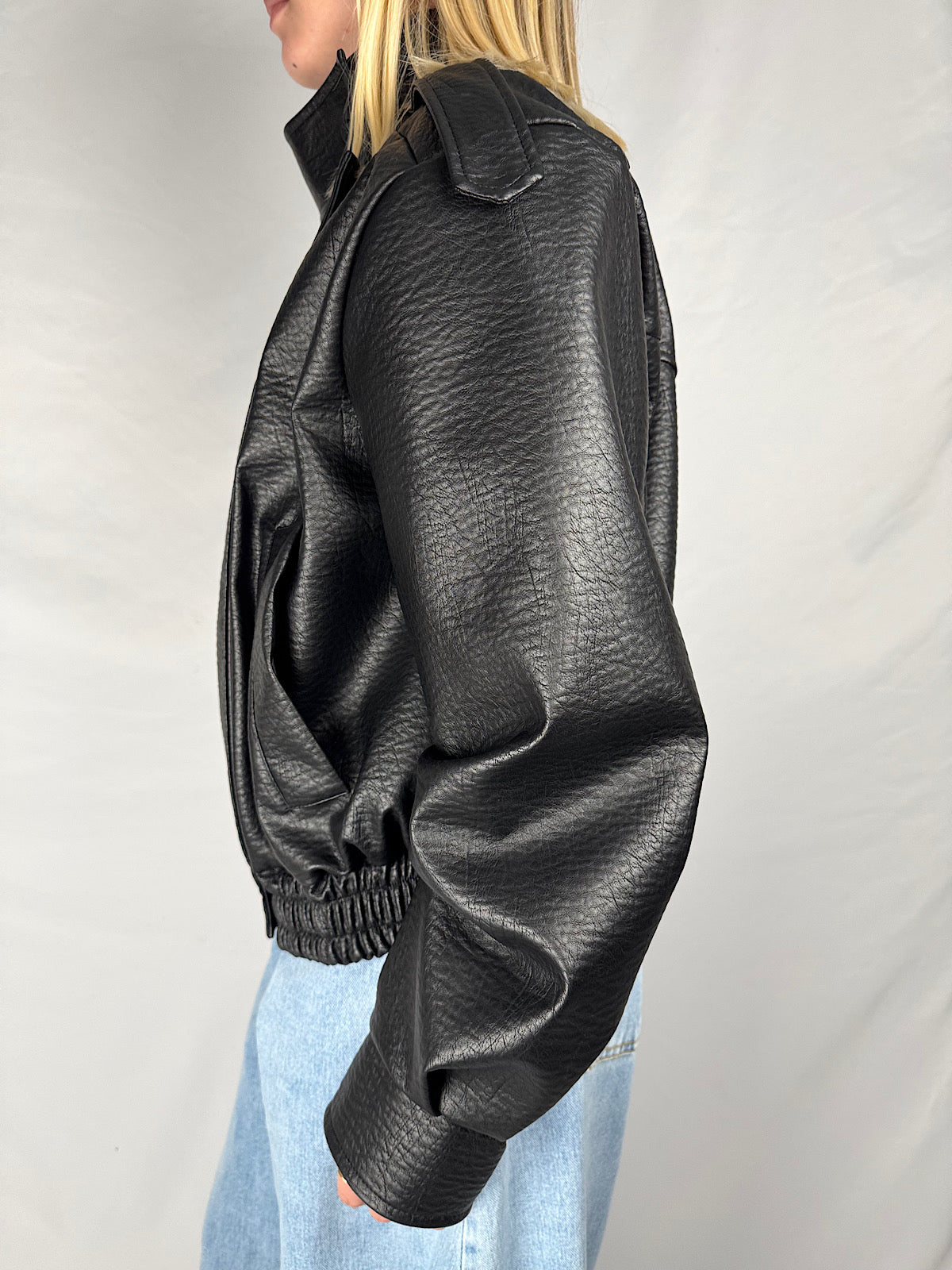 Bomber Eco-Pelle Martellata Vicolo Nero