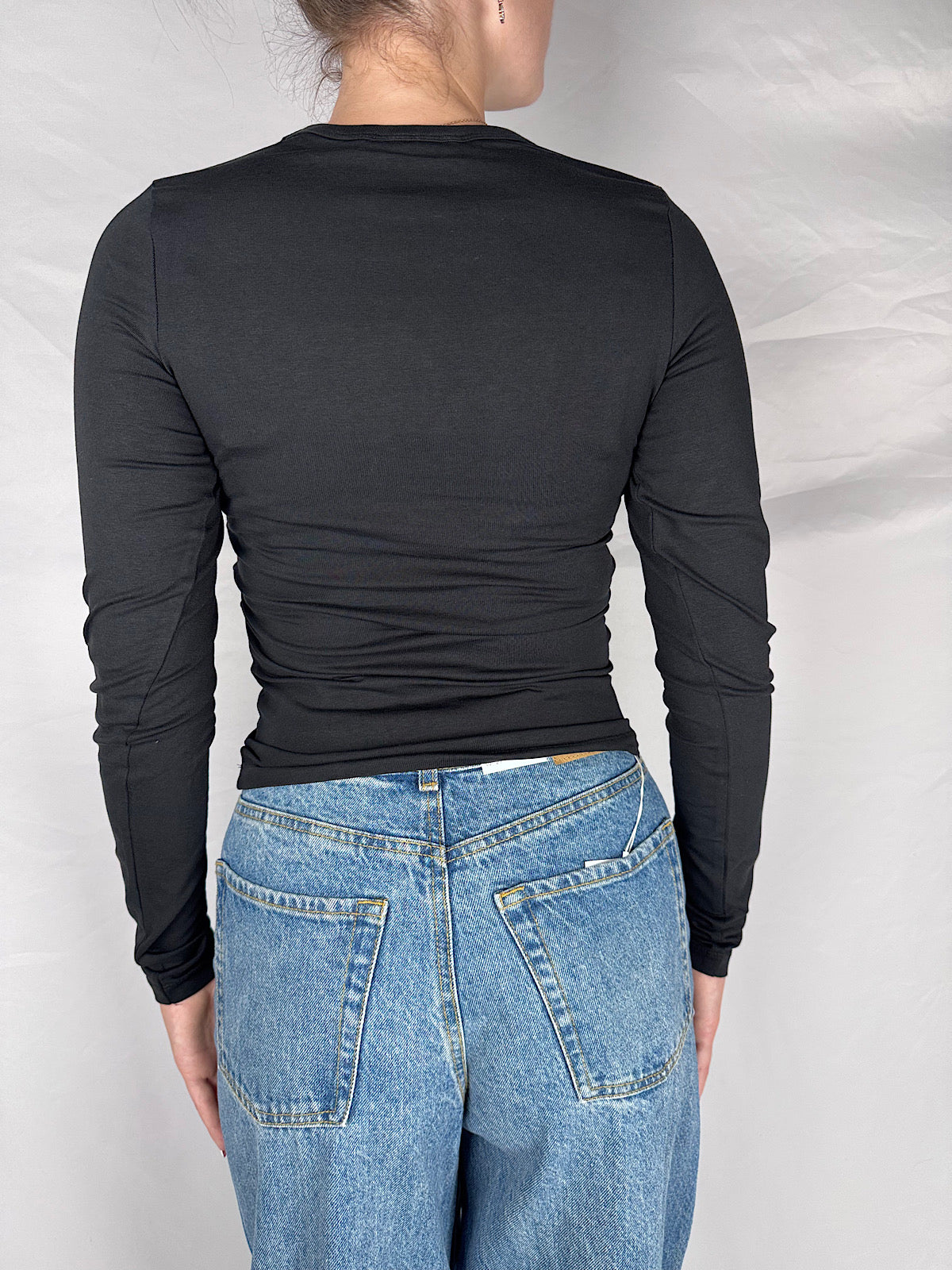 T-Shirt Slim Manica Lunga Nera