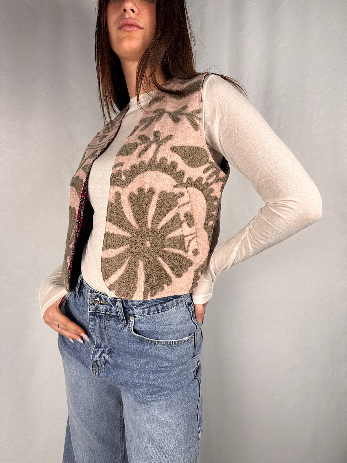 Gilet Reversibile con Fiocchetti Multicololr
