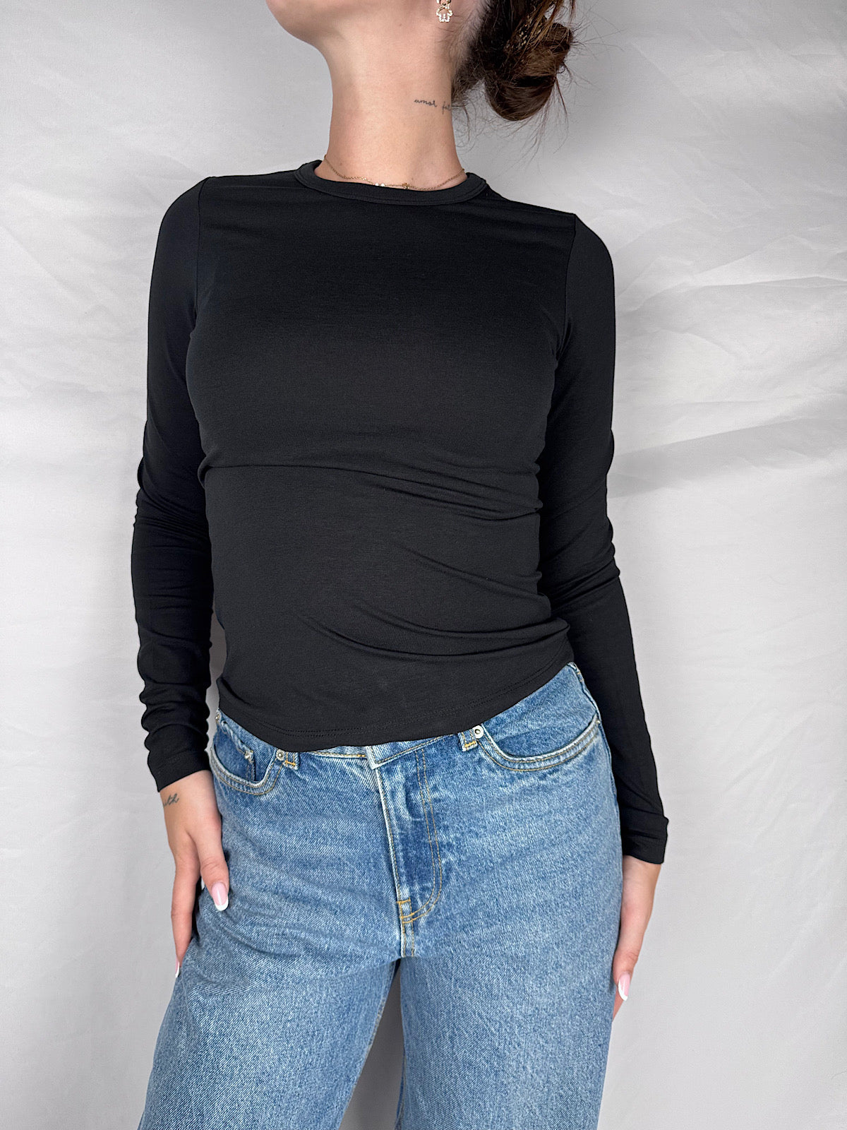 T-Shirt Slim Manica Lunga Nera