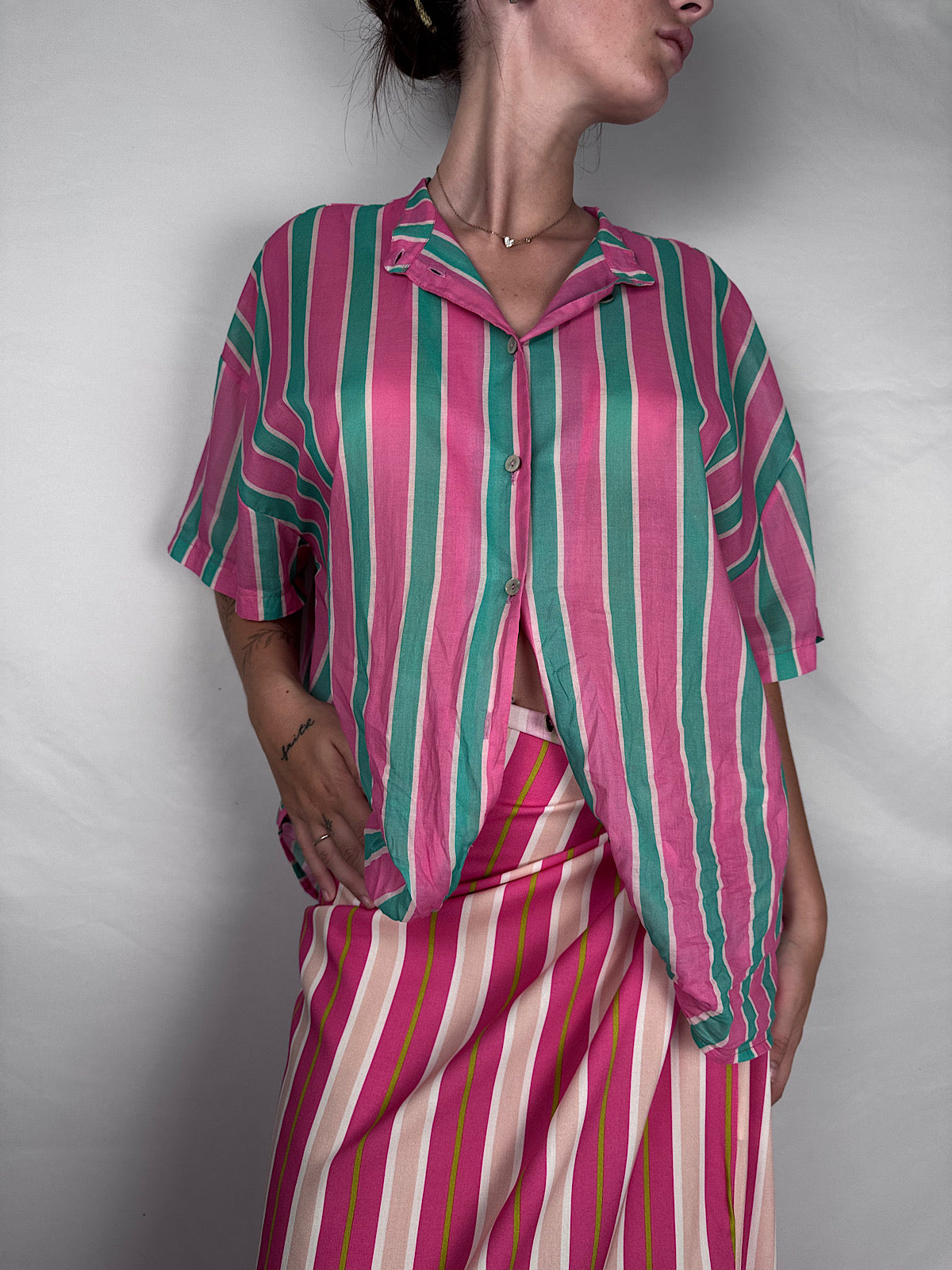 Camicia in  Mussola a Righe Tensione-in Rosa e Turchese