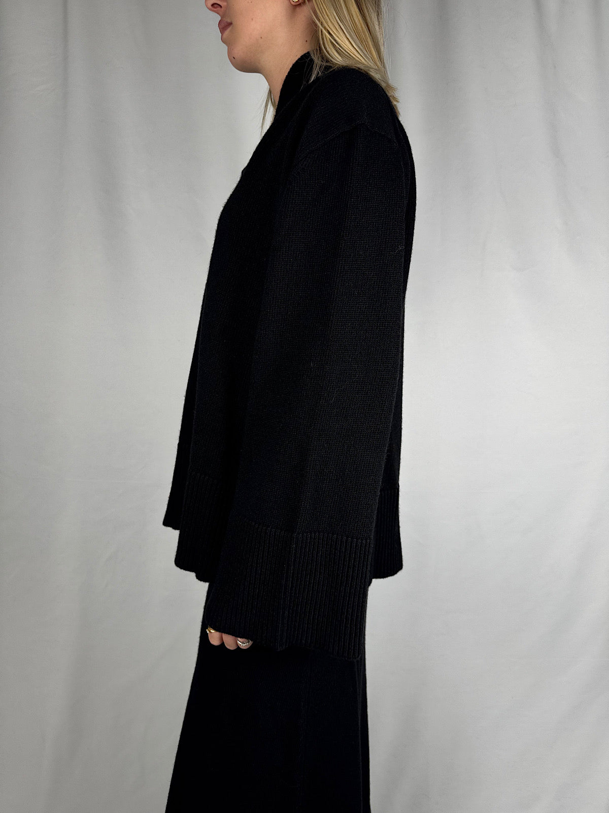 Maglia Collo V Nera Vicolo