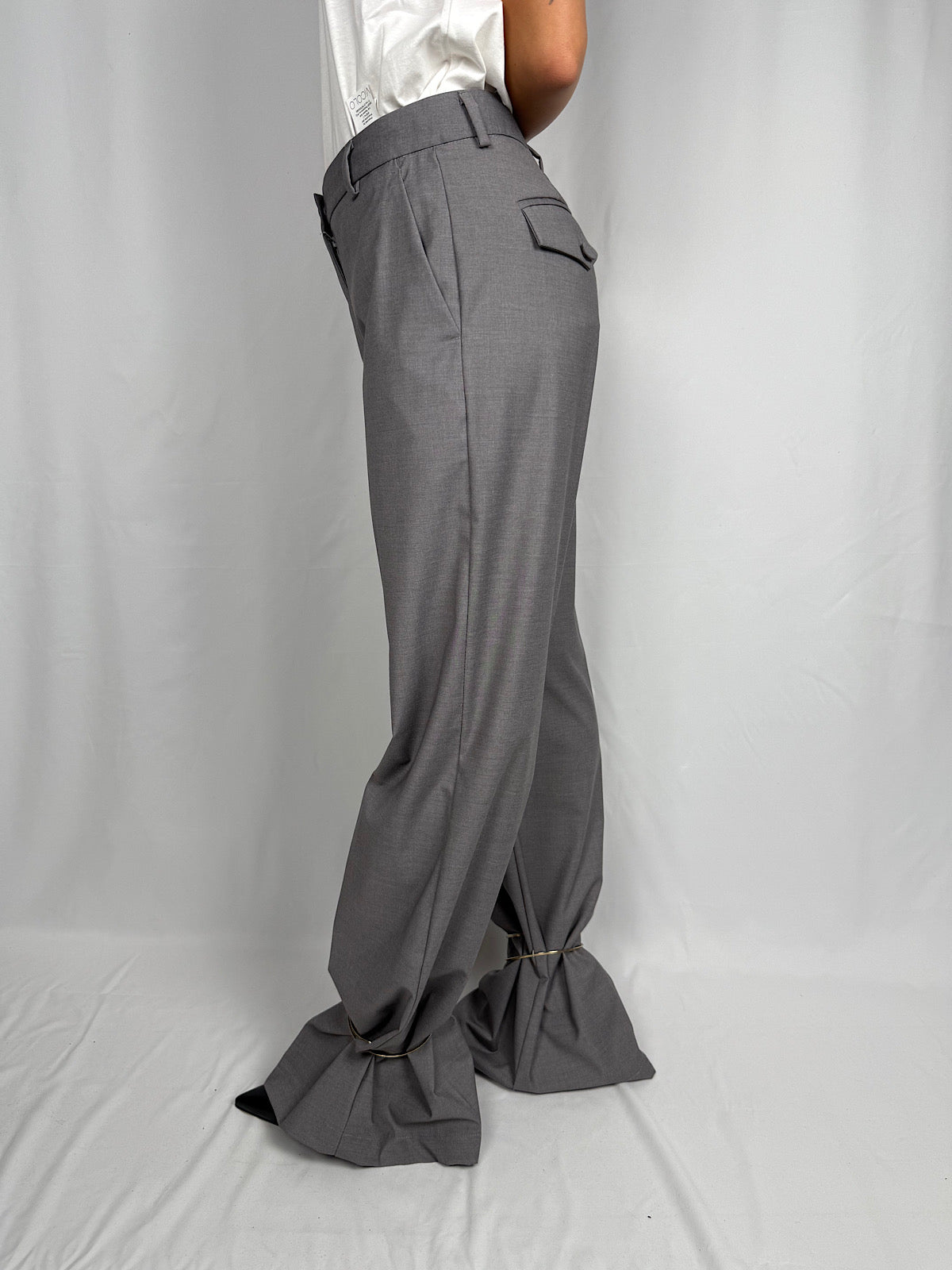 Pantalone Dettaglio Oro Vicolo Grigio