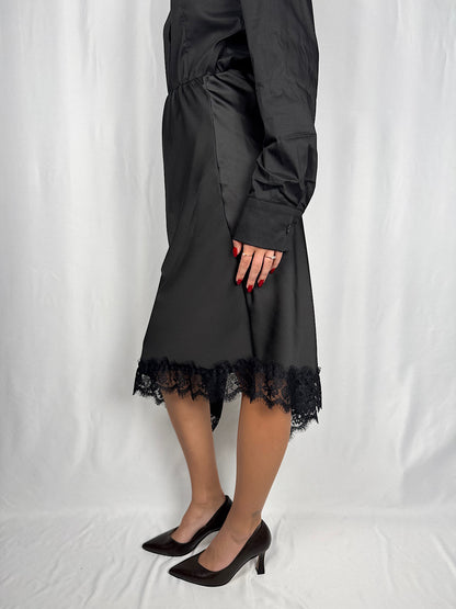 Gonna Effetto Satin Asimmetrica con Pizzo Nera Armonia