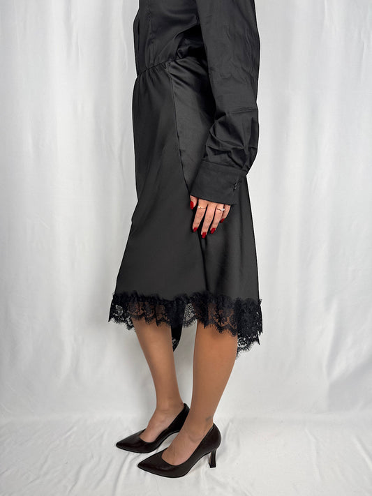 Gonna Effetto Satin Asimmetrica con Pizzo Nera Armonia