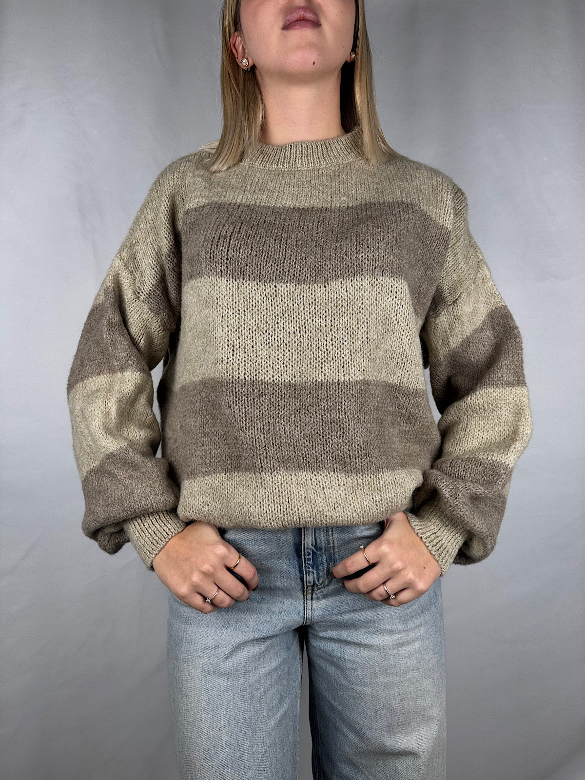 Maglia a Righe Beige e Grigio Armonia