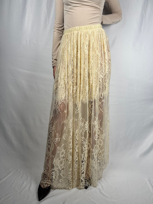 Gonna in Pizzo Panna Vicolo