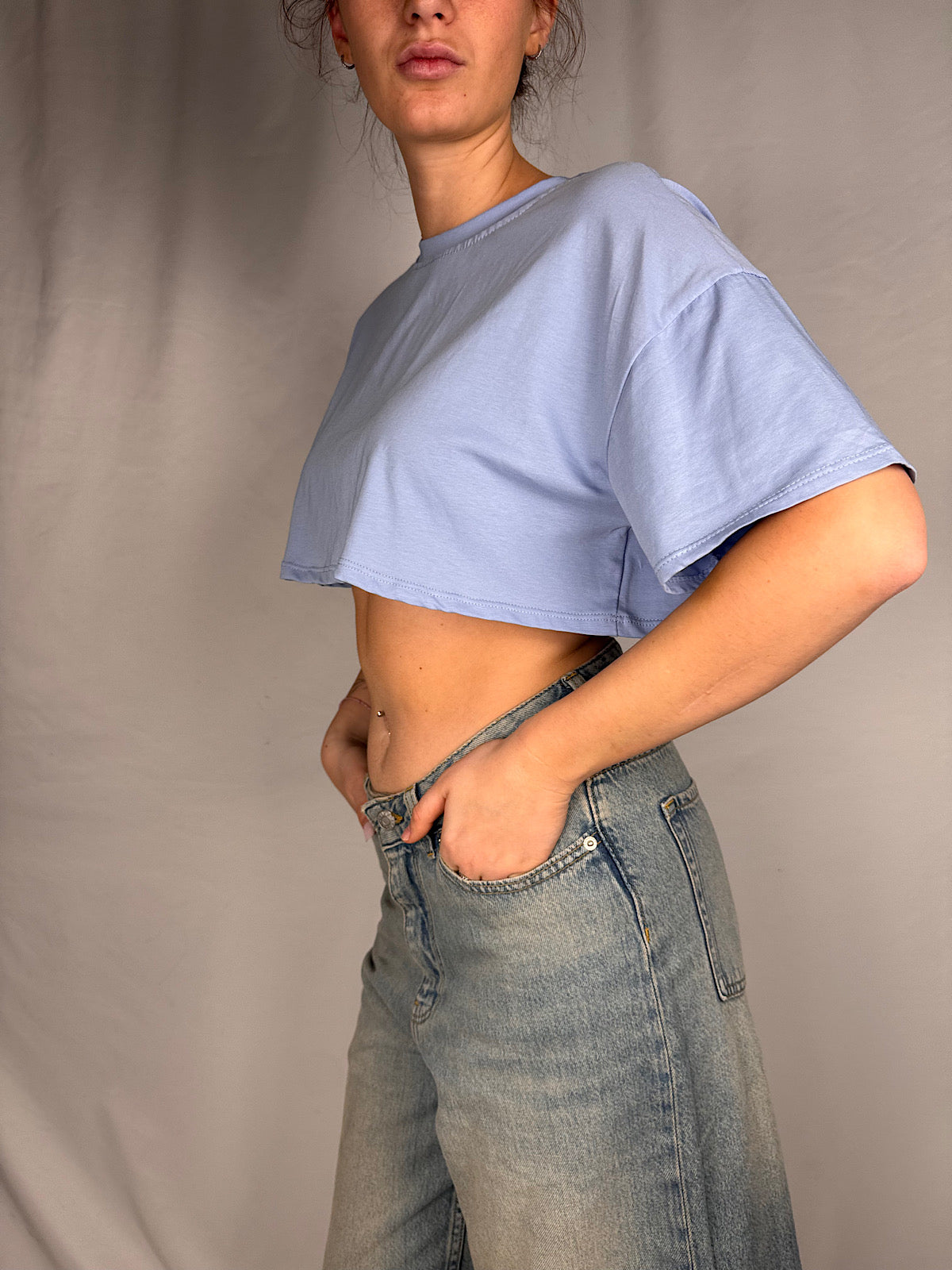 Completo T-shirt Crop + Maglia Pizzo Armonia Azzurro