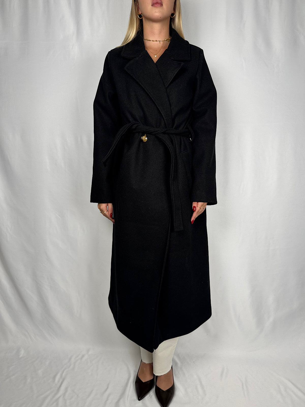 Cappotto Lungo con Cintura Nero Armonia