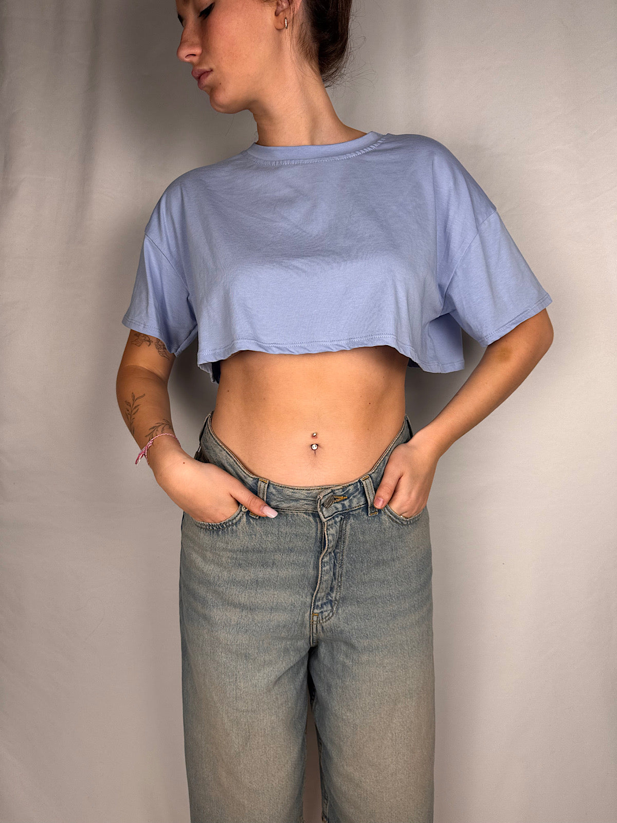 Completo T-shirt Crop + Maglia Pizzo Armonia Azzurro