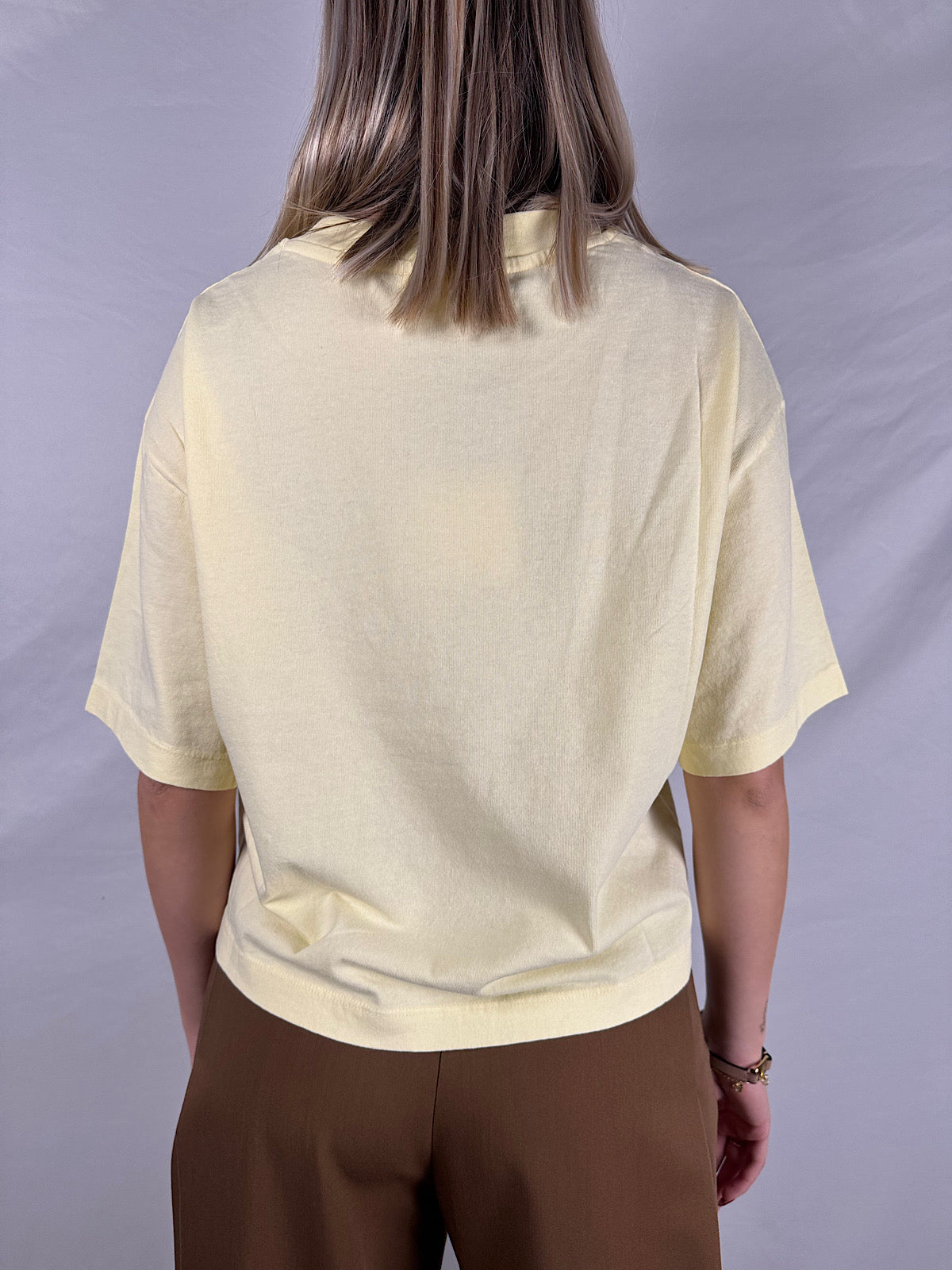 T-Shirt Cropped Gialla Vicolo