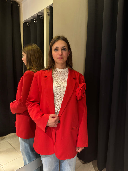 Giacca Over Con Spillo Rossa