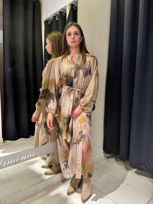Abito Lungo Fantasia Marrone Con Spacco