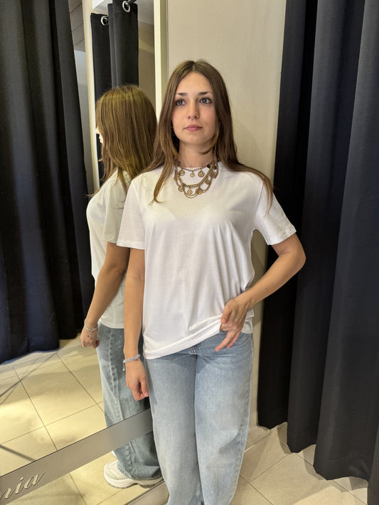 T-Shirt Bianca Con Collana