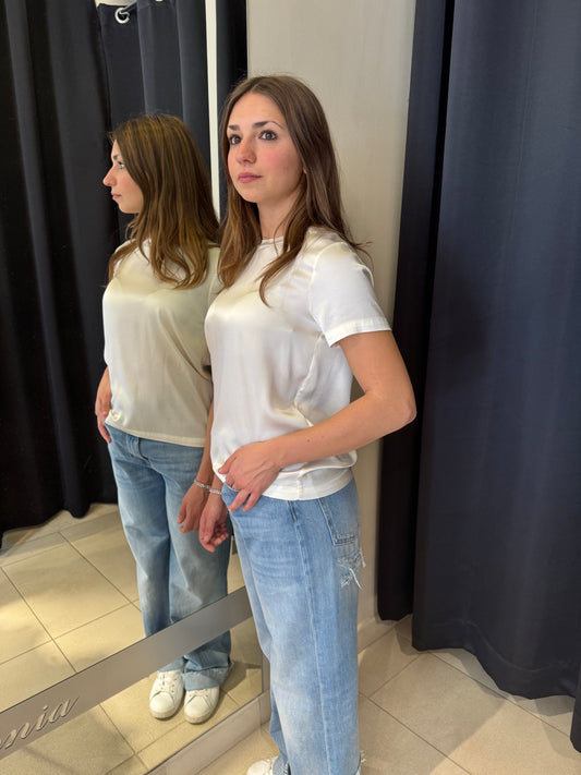 T-Shirt In Satin Girocollo