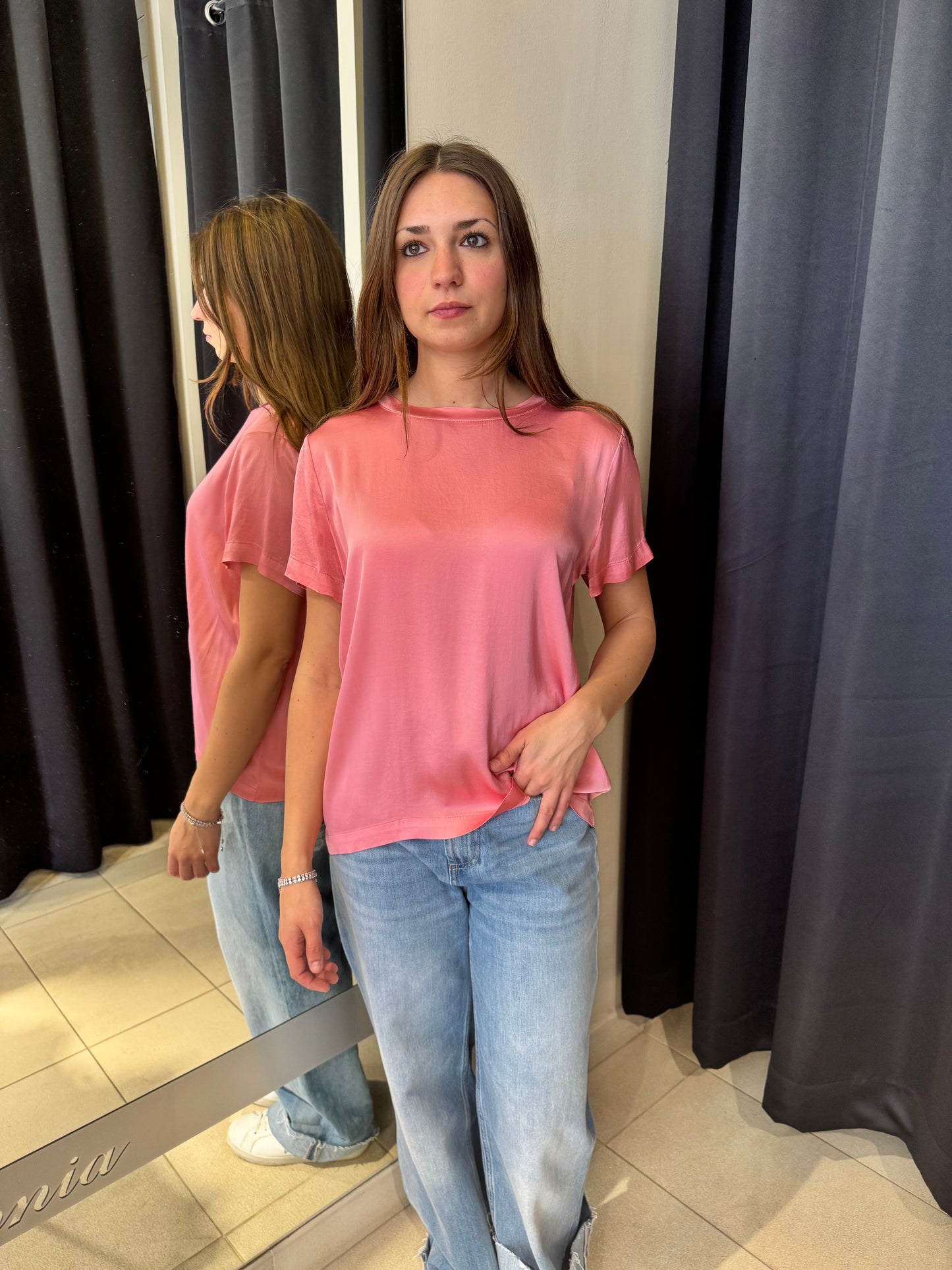 T-Shirt In Satin Girocollo