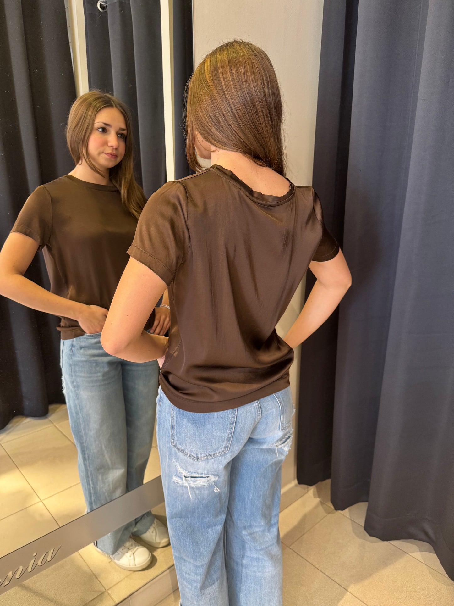 T-Shirt In Satin Girocollo