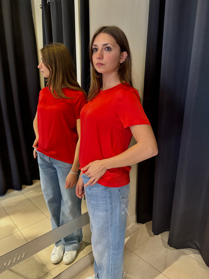 T-Shirt In Satin Girocollo