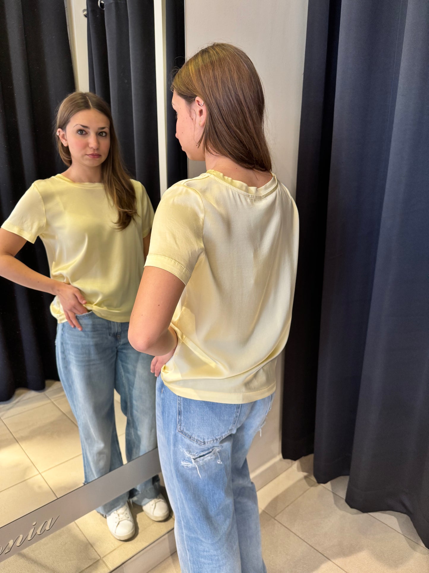 T-Shirt In Satin Girocollo