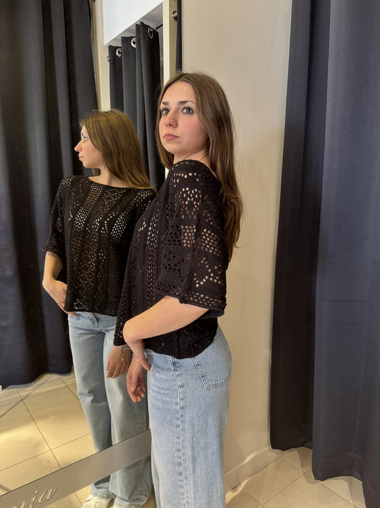 T-Shirt Manica A Tre Quarti Traforata Nera