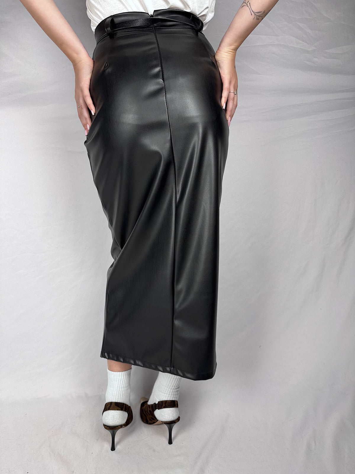 Gonna Ecopelle Con Spacco Armonia Nera