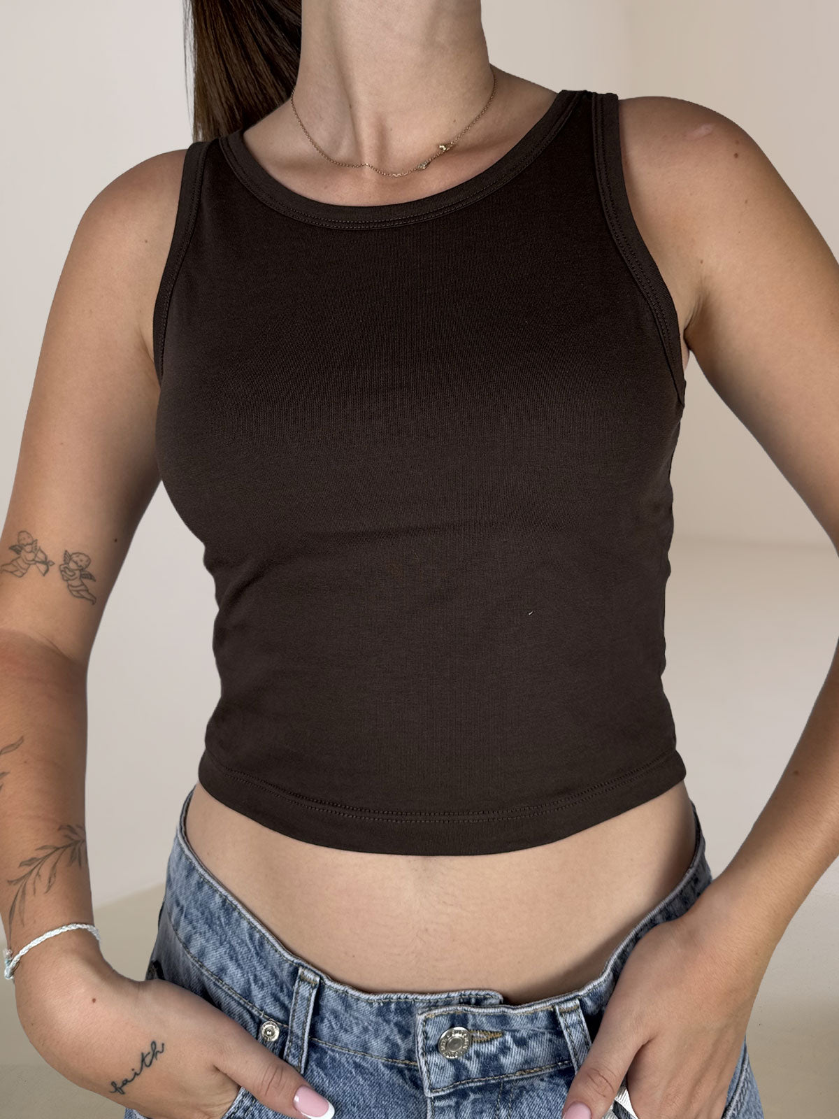 Top Canotta Crop Susy Mix Scollo Rotondo Moro