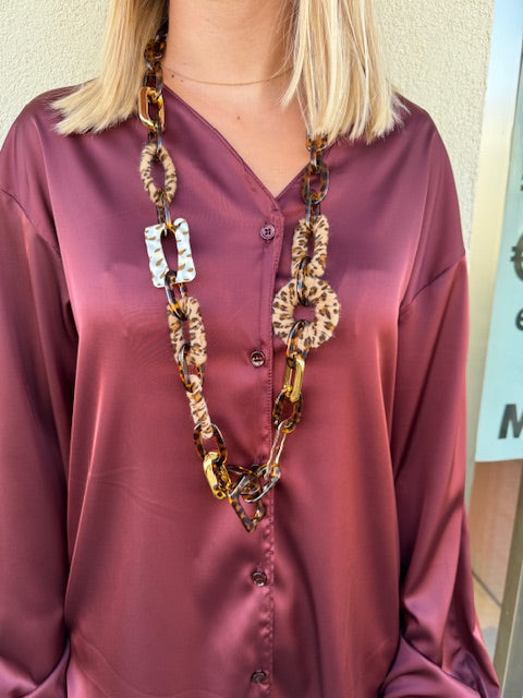 Collana con Dettaglio Animalier Abbigliamento Armonia