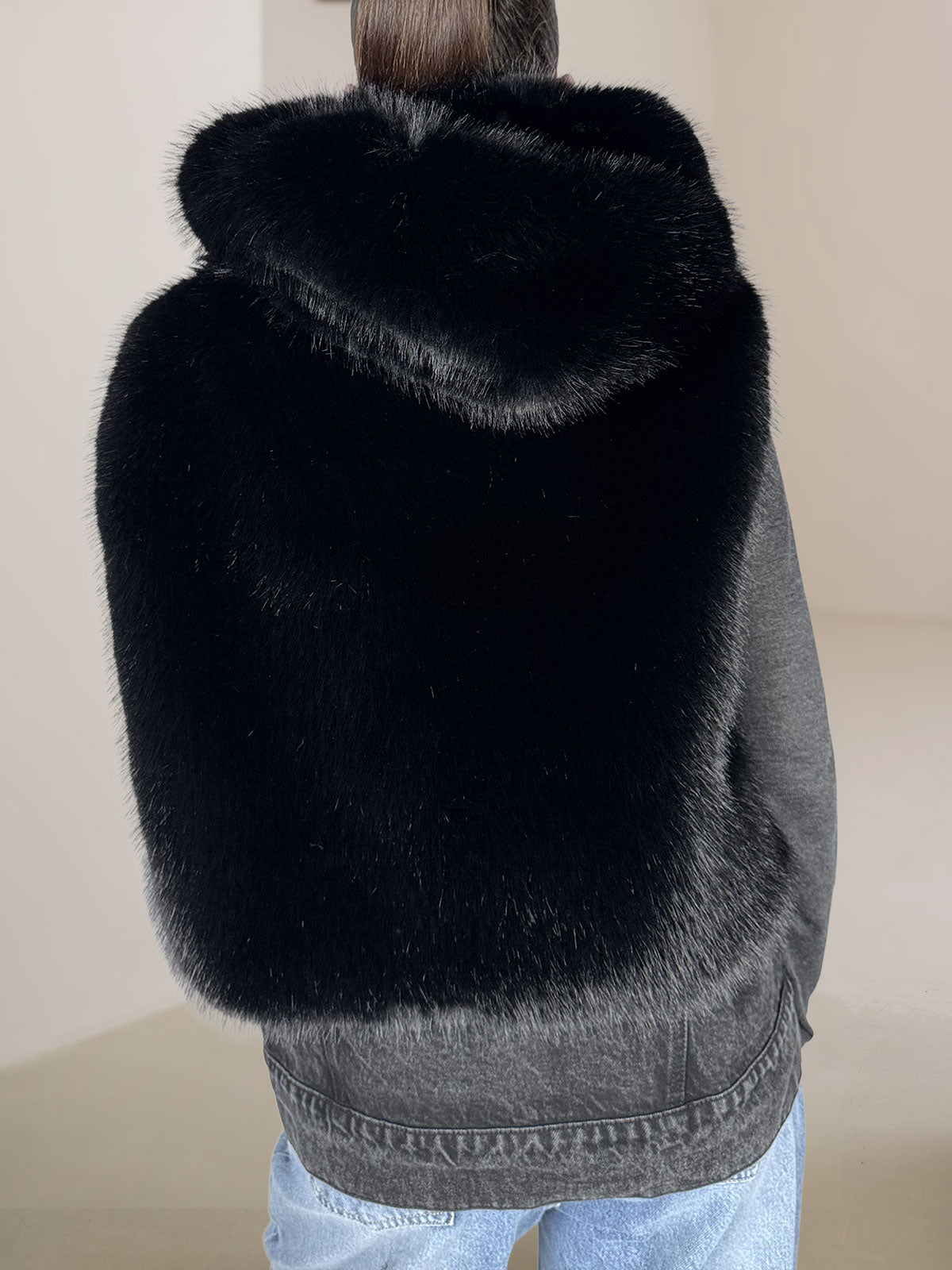 Gilet Eco Pelliccia Dettaglio Jeans Vicolo Nero